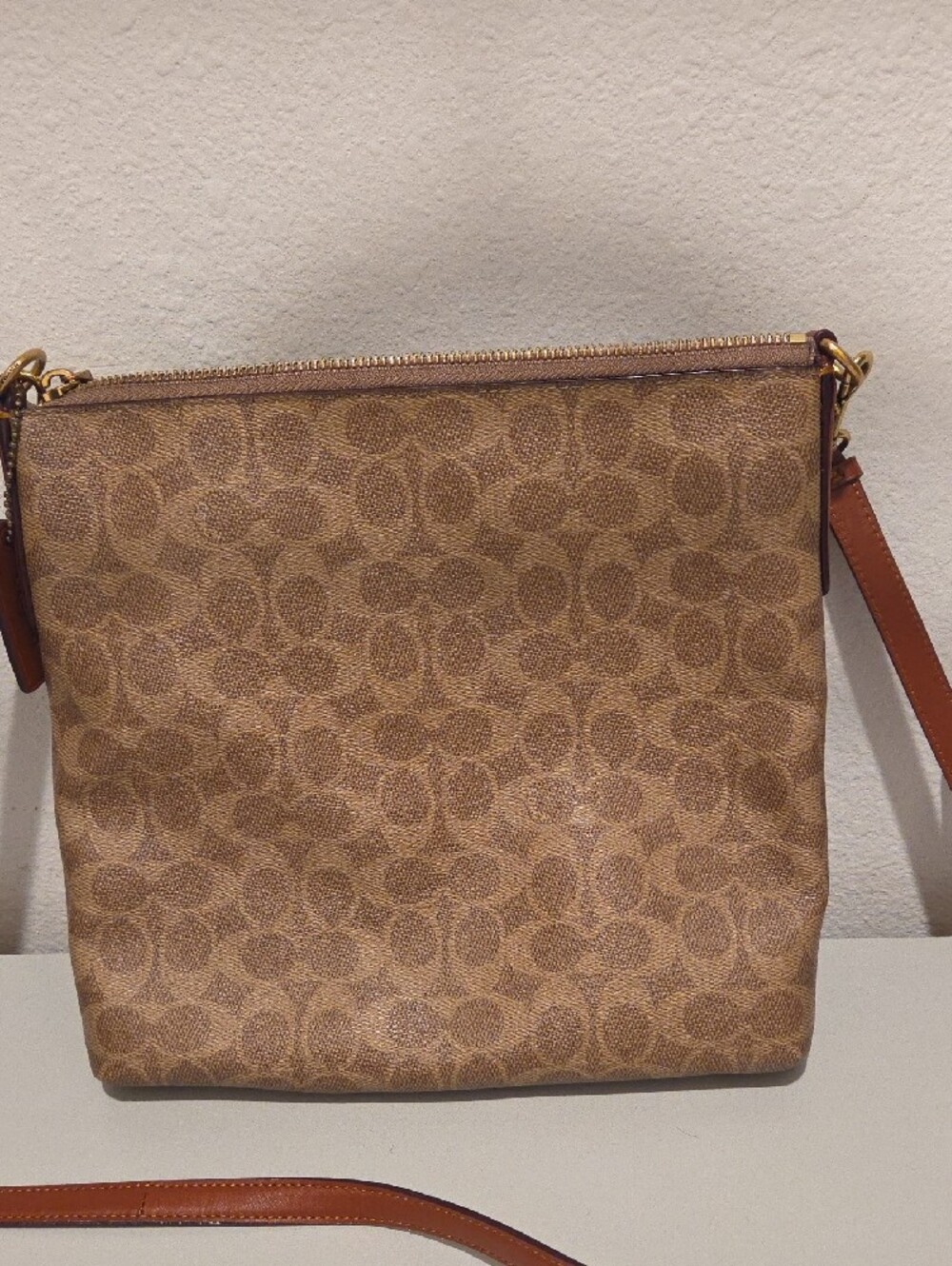 Coach Tan/Brown Signature Crossbody Messenger Bag - Picture 2 of 7